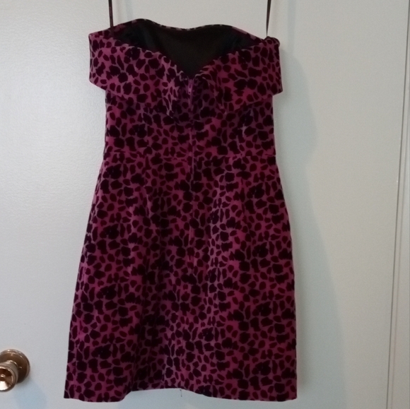 Strapless mini dress - Picture 2 of 5
